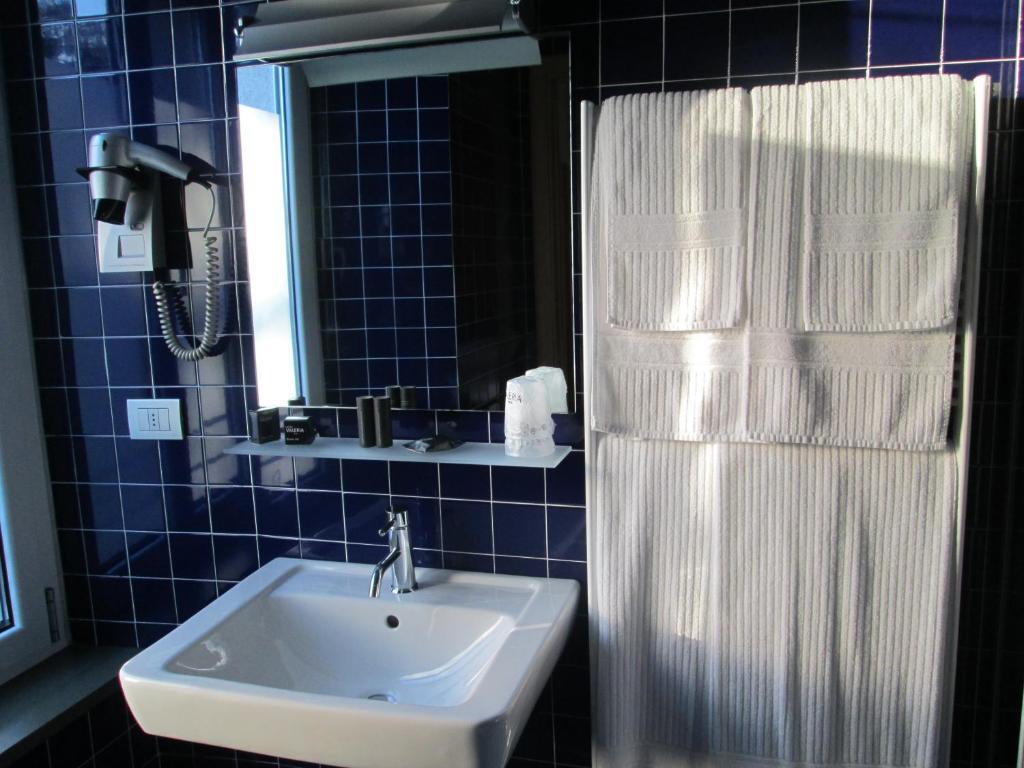 Hotel Valeria Villa Opicina Habitación foto